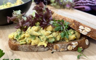Sandwich-Time! Veganer Eiersalat aus Kichererbsen